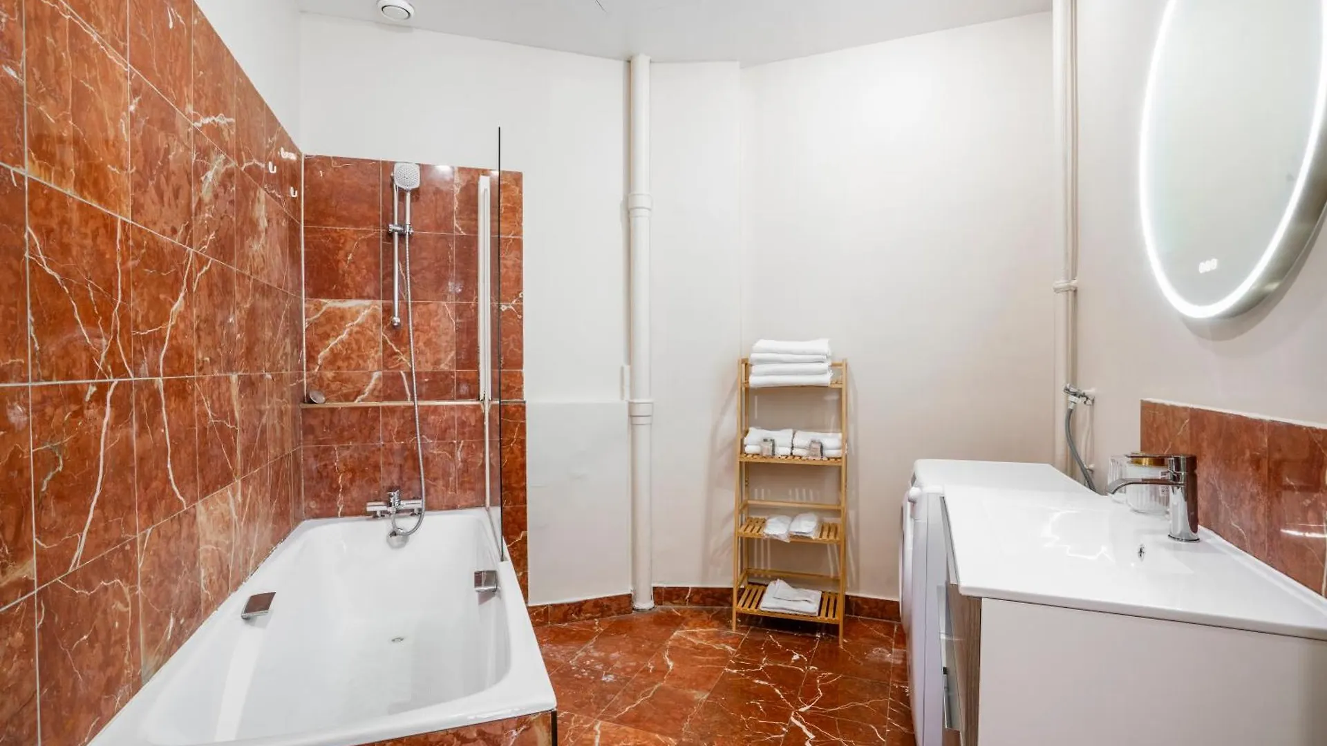 Elegant Appartement - Proche Arc De Triomphe Paris 0*,