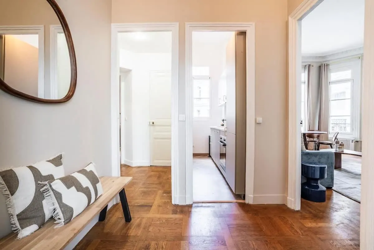 Elegant Appartement - Proche Arc De Triomphe Paris Apartment