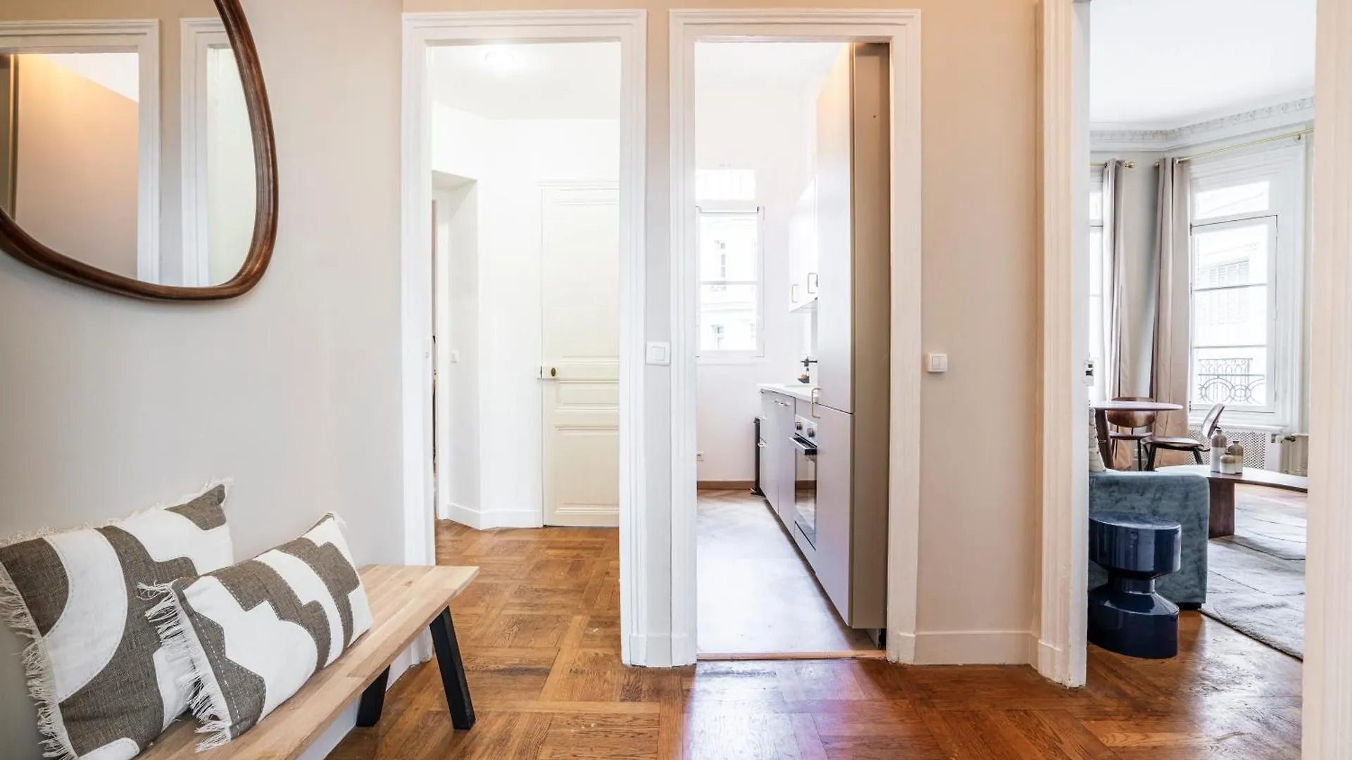 Elegant Appartement - Proche Arc De Triomphe Paris