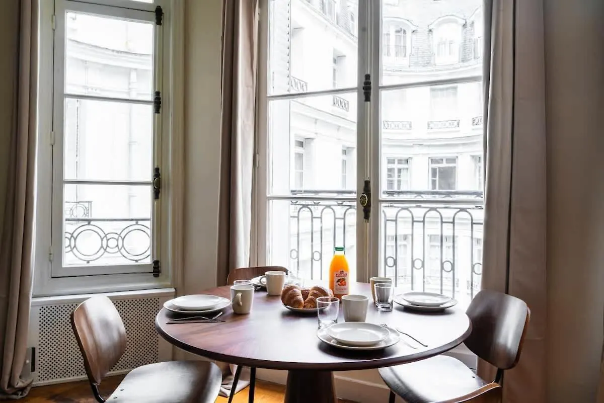 Elegant Appartement - Proche Arc De Triomphe Paris