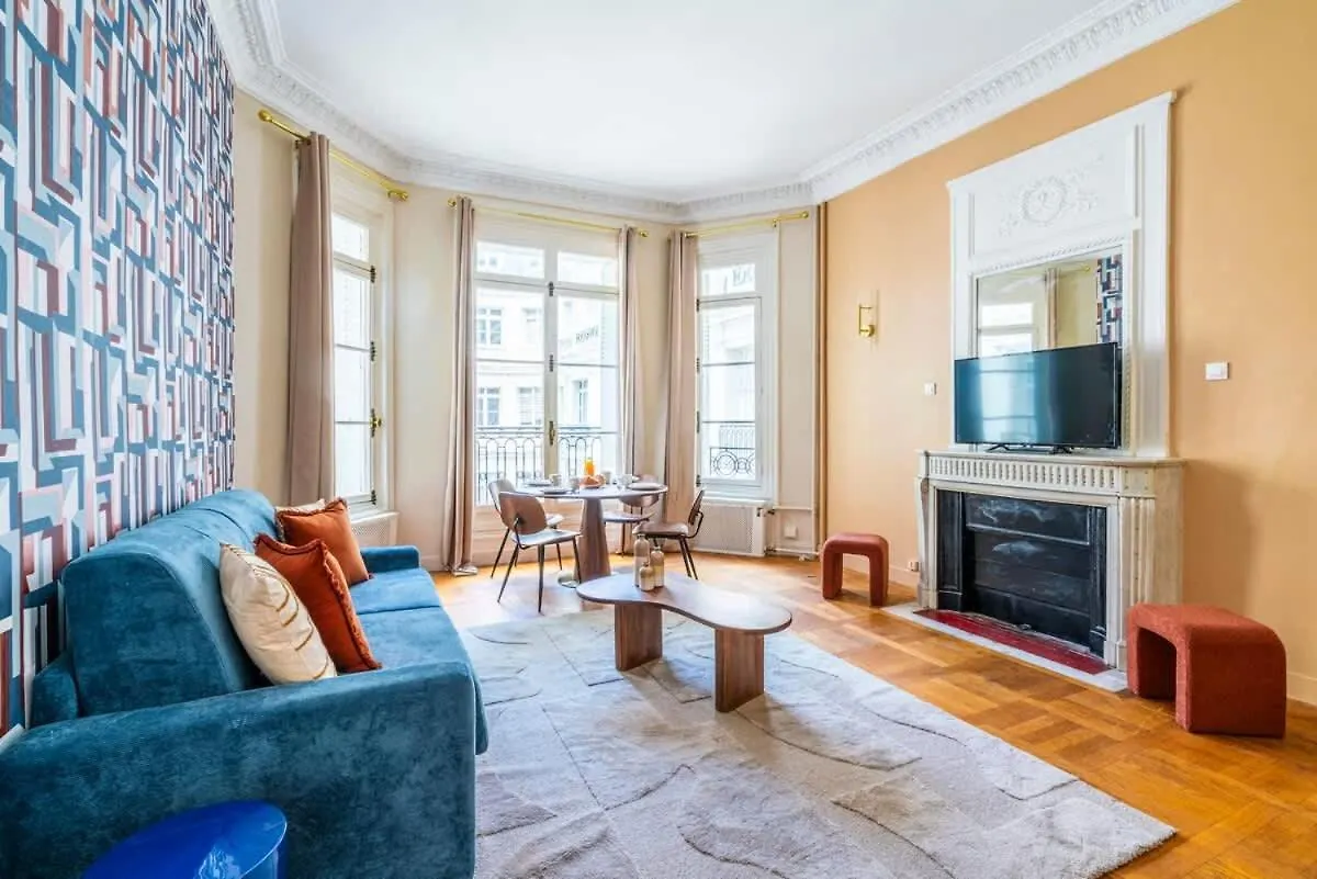 Elegant Appartement - Proche Arc De Triomphe Paris Apartment